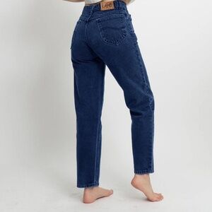 VTG-USA 90s Straight Leg High Rise Dark Wash Lee Jeans